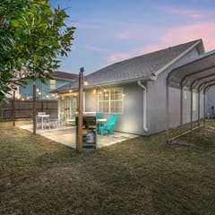 Starfish Beach House | Beach Cottage w/ Sunroom & Pet-Friendly
