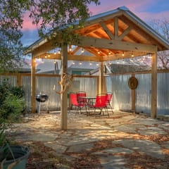 Walk to the beach • Cozy coastal cottage • Private outdoor space • Free Wi-Fi •  Great location