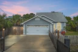 Starfish Beach House | Beach Cottage w/ Sunroom & Pet-Friendly - Image 4