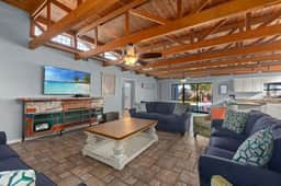 Tiki Hut | Private Pool • Tiki Bar • Game Room Fun - Image 4