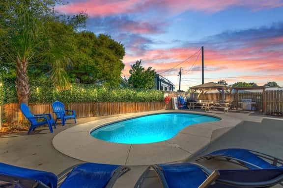 Anchors Away – Gulf Views, Private Pool, Golf Cart & Fire Pit Retreat - Image 1