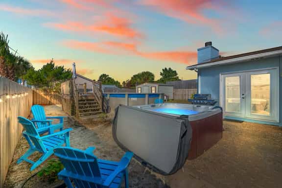 Beach Ya To It! ✨ Hot tub / Pet friendly / Walk to the beach! - Image 1