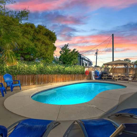 Anchors Away – Gulf Views, Private Pool, Golf Cart & Fire Pit Retreat - Image 1