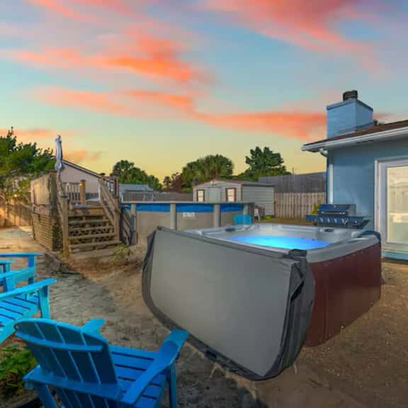 Beach Ya To It! ✨ Hot tub / Pet friendly / Walk to the beach! - Image 1