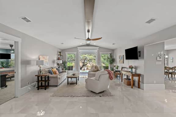 Casa De Riviera | Pool, Dock + Lakefront Views - Image 5