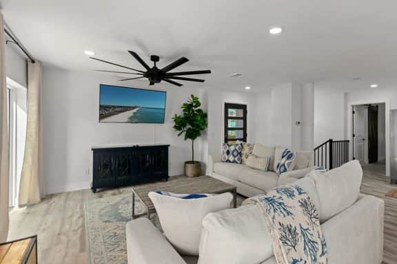Casa Del Palms | Pool + Family Fun, Walk to Beach - Image 4