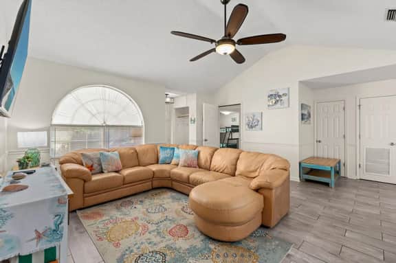 Guava Ohana ~ Cozy Coastal Home w/ Spa & Backyard Oasis - Image 2