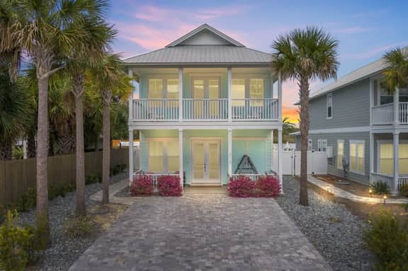 Gulf Breeze Getaway | Beach Walk + Backyard Pool - Image 5