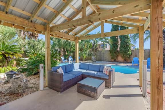 Pirates Cove ~ Luxury Pool Retreat with Hot Tub, Game Room & 6-Seat Cart - Image 3